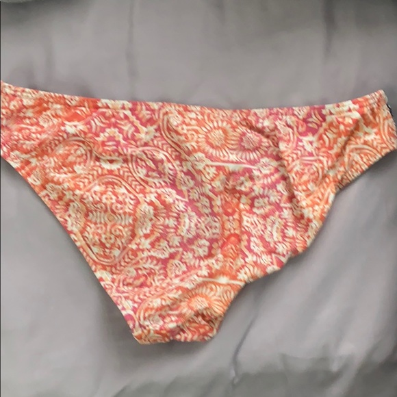 Tommy Bahama bikini bottoms - Picture 2 of 3